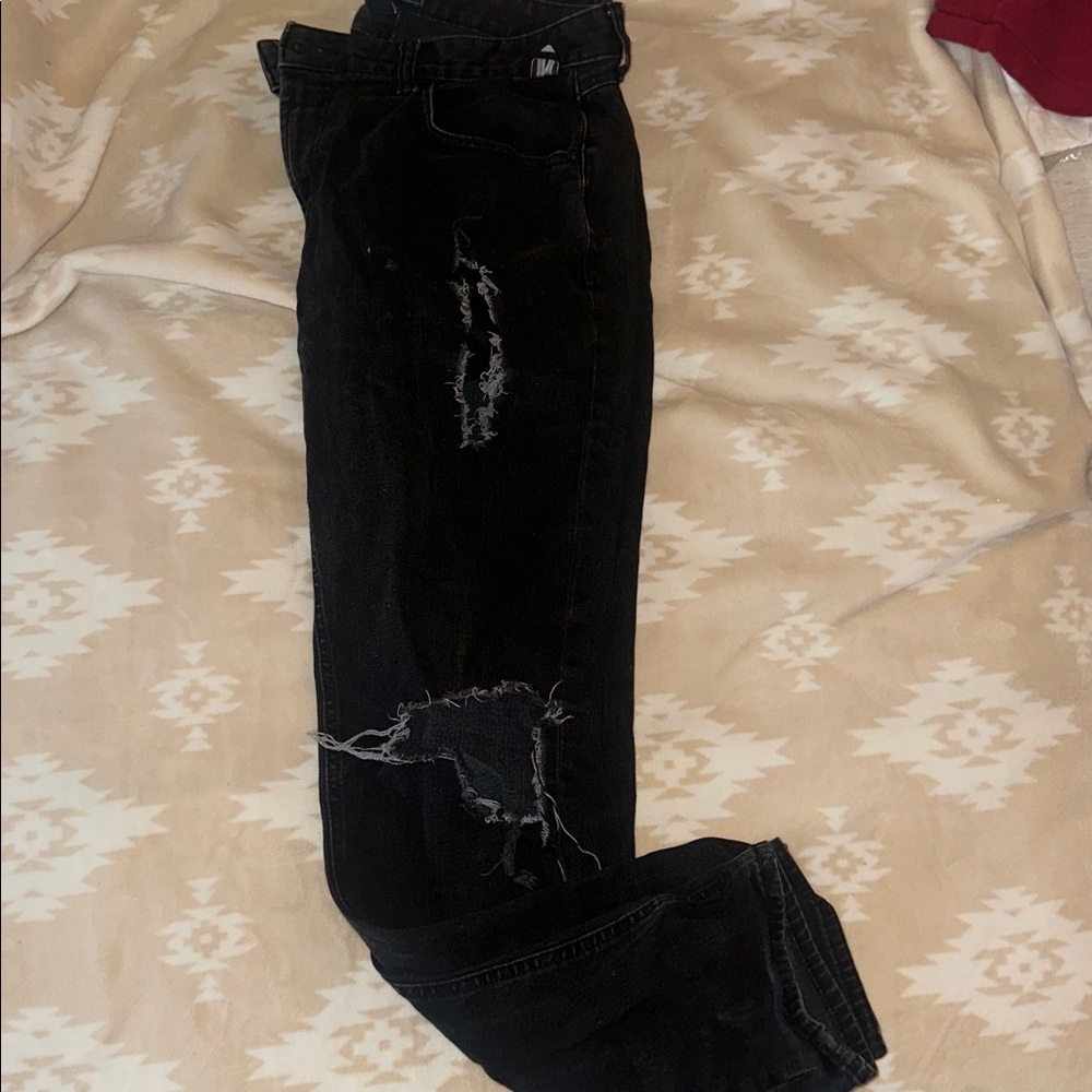 American Rag Distressed Jeans - Picture 5 of 5